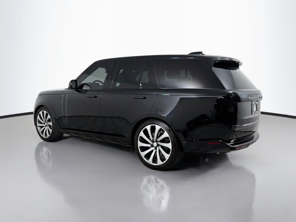 Certified Used 2025  Land Rover SE image 7