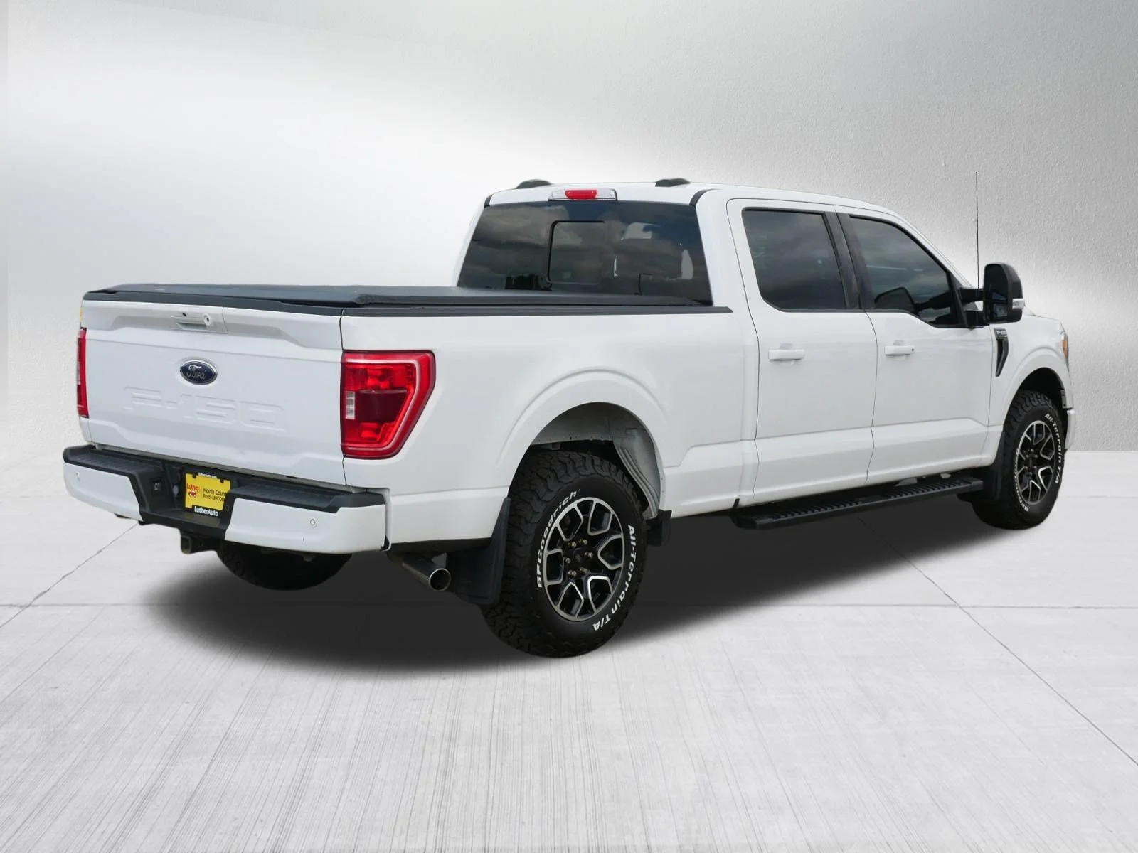 Certified Used 2021 Oxford White Ford XLT image 7