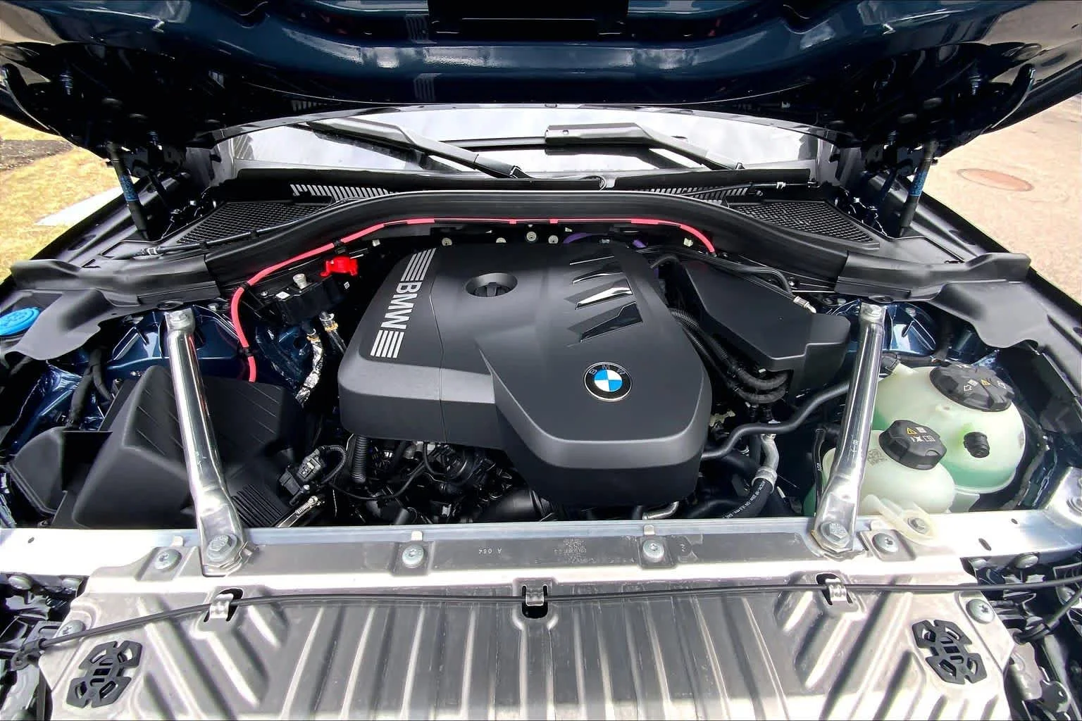New 2026 Arctic Race Blue metallic BMW 30 xDrive image 16