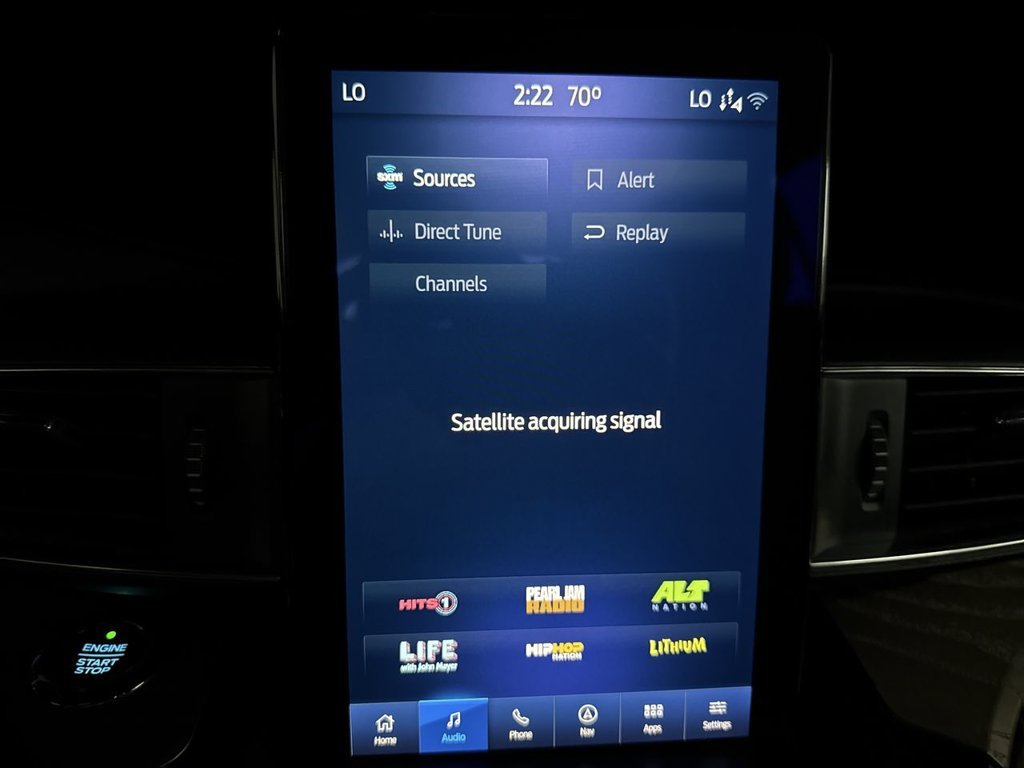 Used 2020 Black Metallic Ford Platinum image 24