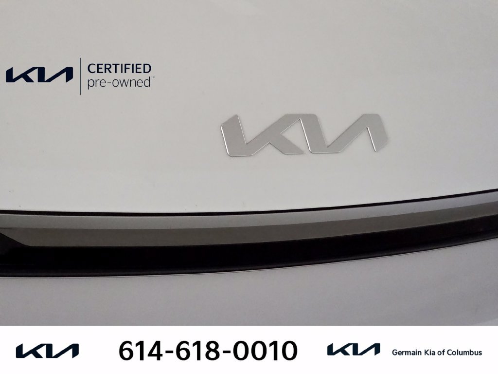 Used 2024 White Kia Land image 14