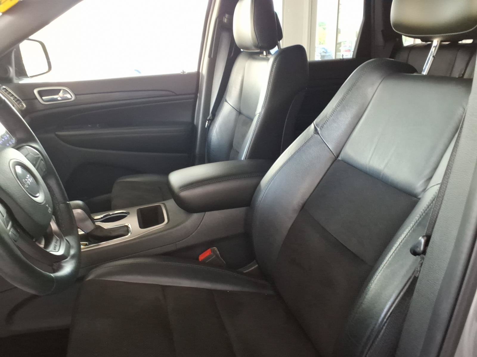 2019 Jeep Grand Cherokee Altitude - Photo 9