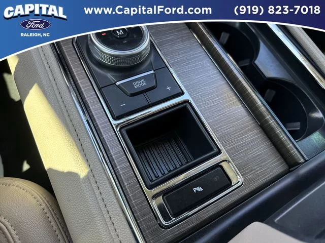 Used 2024 Black Ford Limited image 32