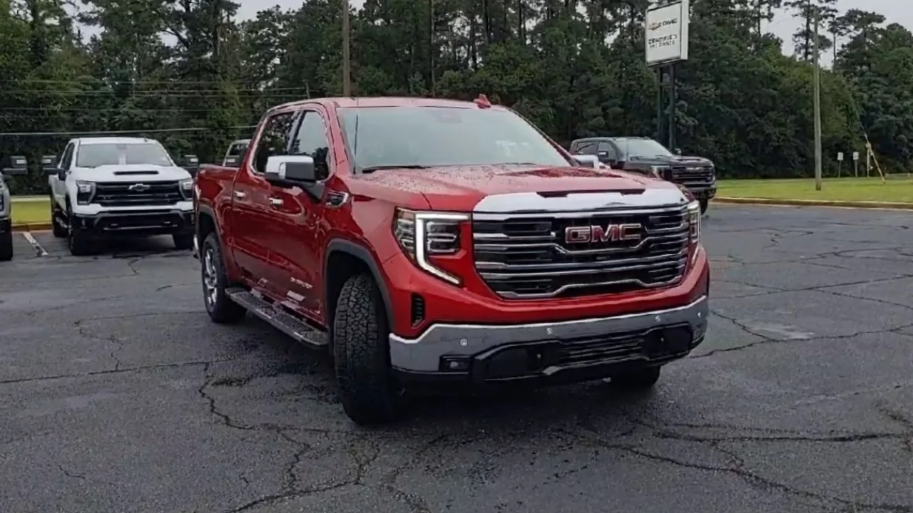 New 2026 Volcanic Red Tintcoat GMC SLT image 3