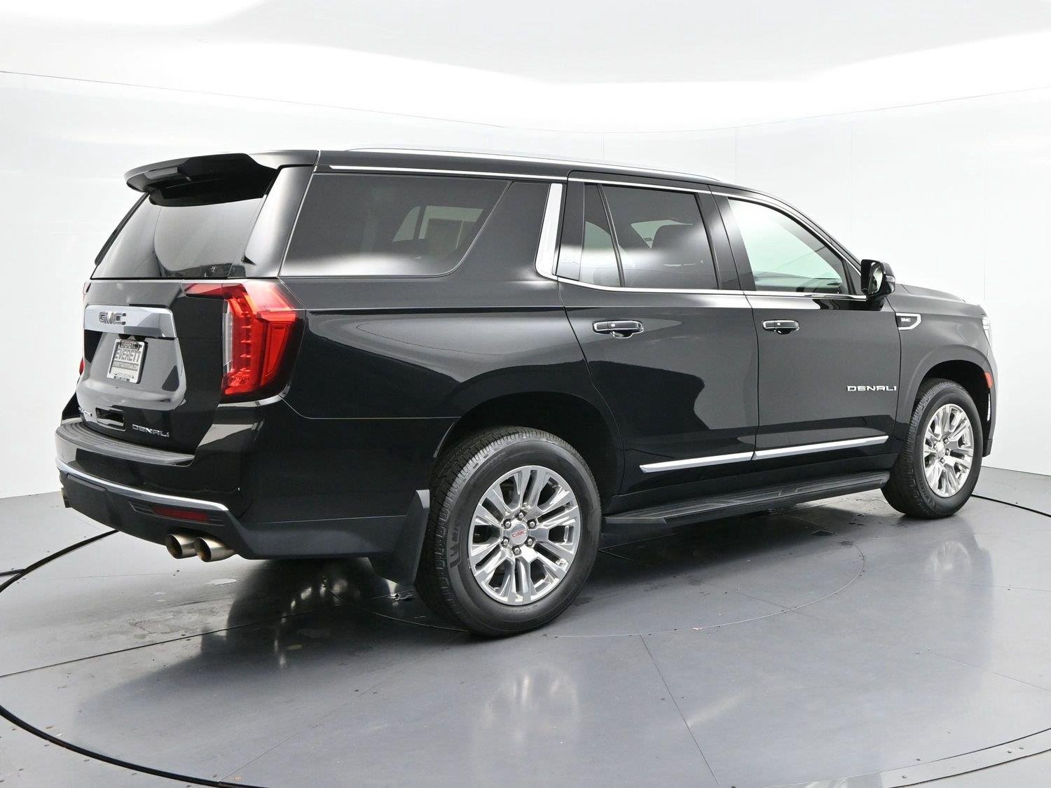 Used 2021 ONYX BLACK GMC Denali image 7