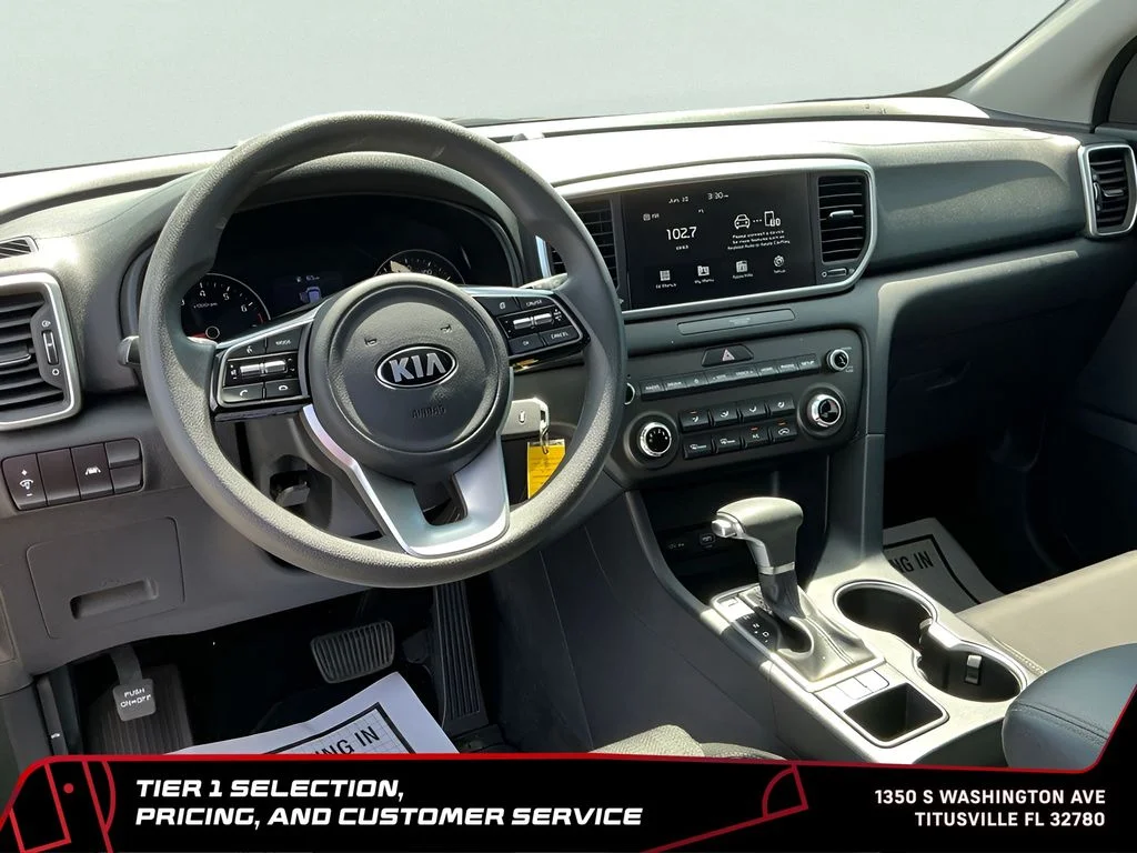 Used 2022 Red Kia LX image 34