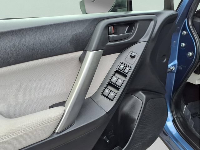 Used 2015  Subaru 2.5i image 15