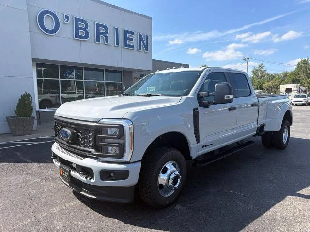 New 2026 Avalanche Ford F-350® XL image 26
