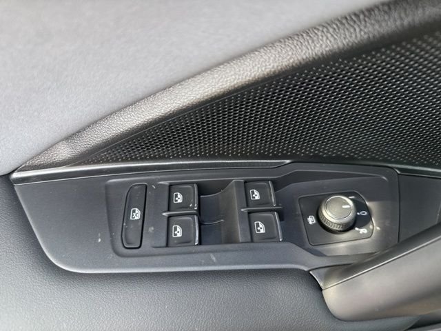 New 2026 Deep Black Volkswagen 2.0T SE image 30