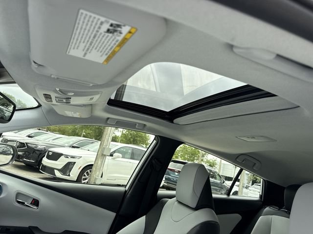 2022 Toyota Prius XLE - Photo 22
