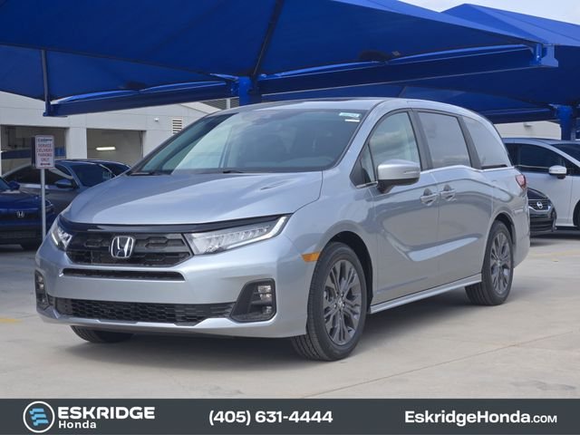 New 2026 Solar Silver Metallic Honda Touring image 2