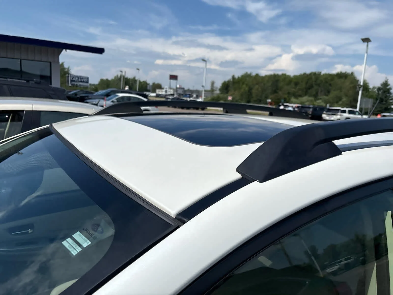 Used 2014 Satin White Pearl Subaru Touring image 8