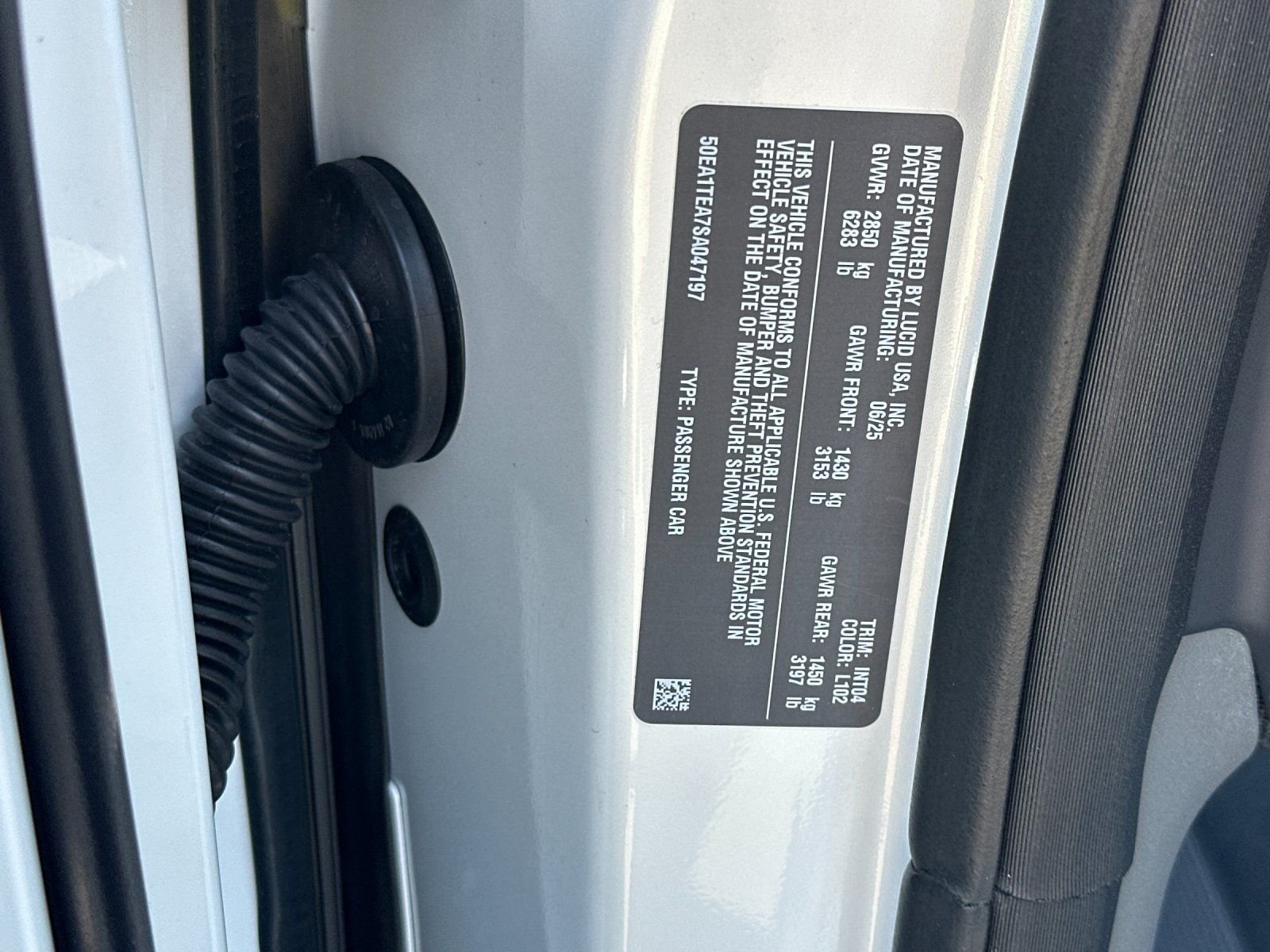 Used 2025  Lucid Touring image 32