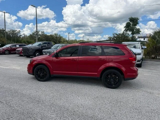 Used 2018 Red Dodge SXT image 5