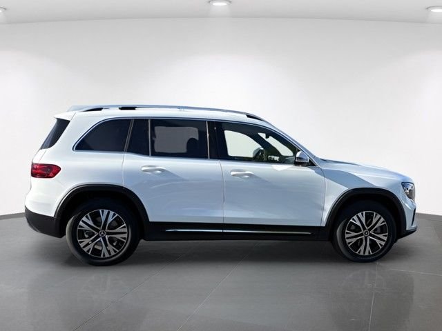 New 2026 Polar White Mercedes-Benz GLB 250 image 8