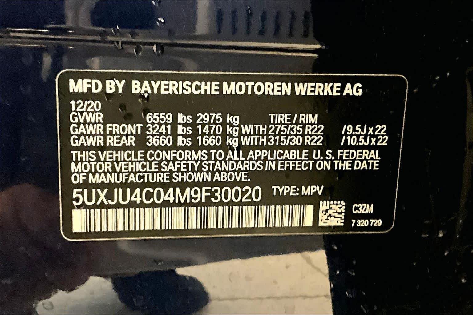 Certified Used 2021 Tanzanite Blue II Metallic BMW M50i image 32