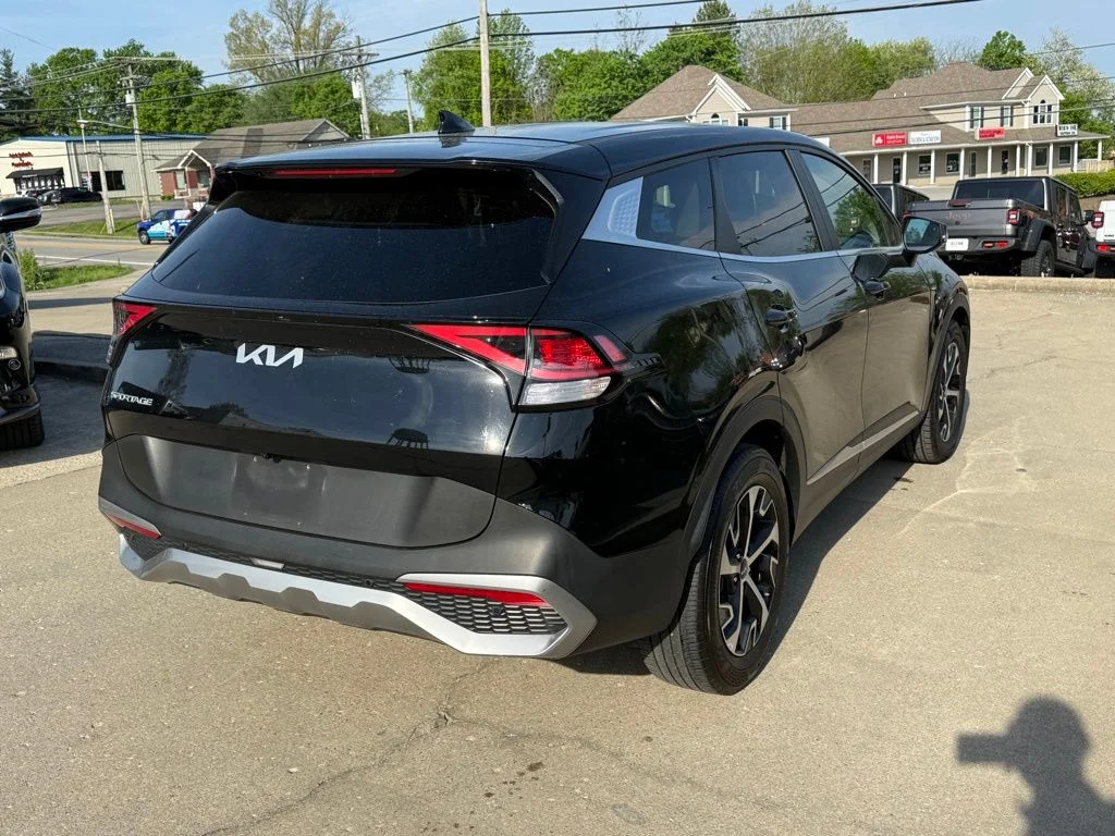 Used 2023 Black Kia EX image 6