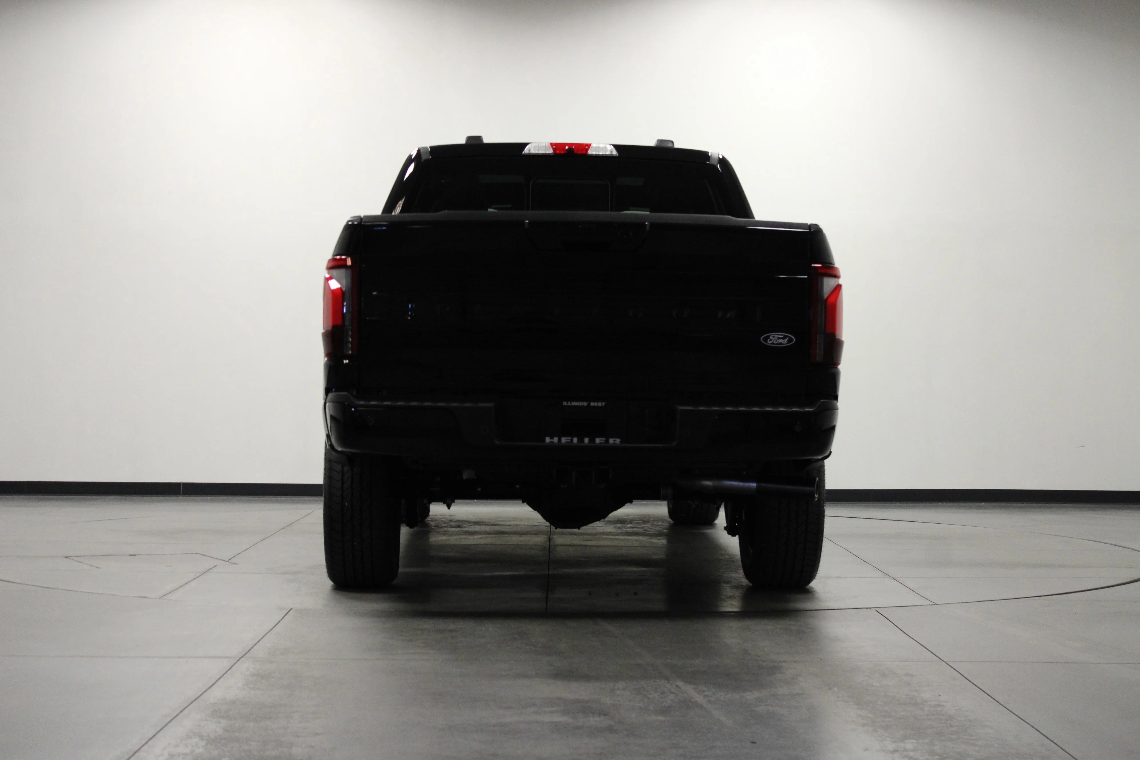 New 2026 Agate Black Metallic Ford Platinum® image 5