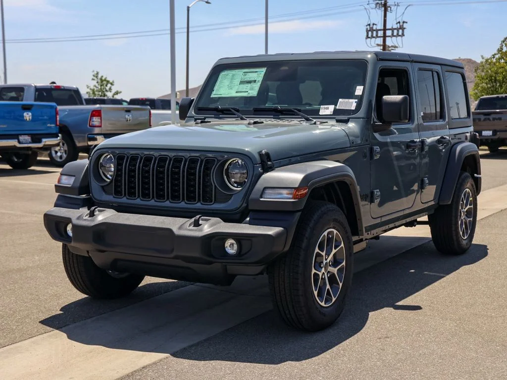 New 2026 Anvil Clear-Coat Exterior Paint Jeep Sport S image 7