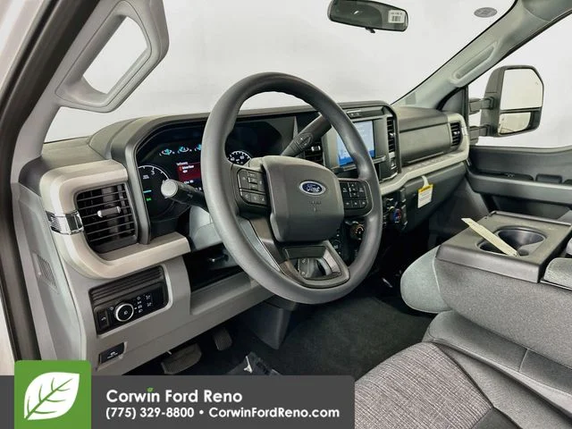 New 2026 Oxford White Ford XLT image 9