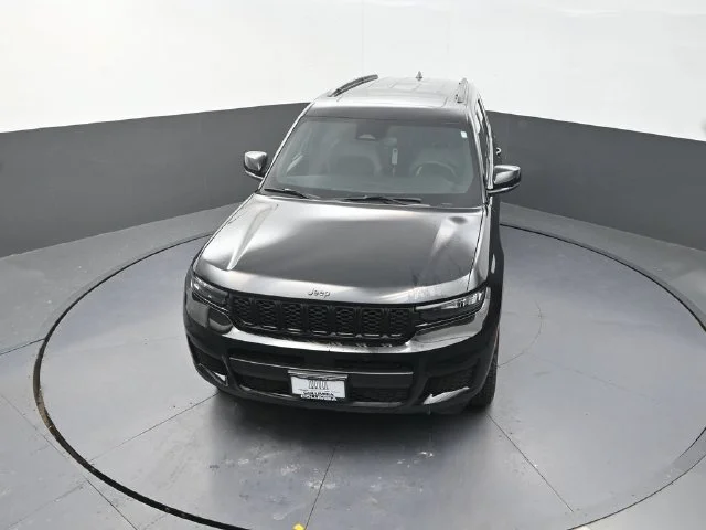 Used 2024 Black Jeep Altitude X image 12