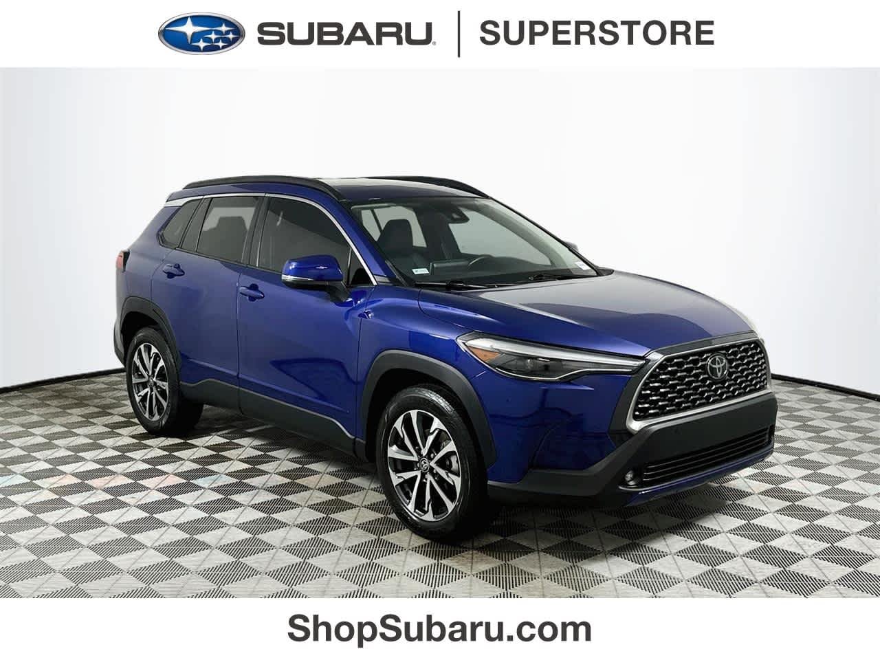 Used 2022 Blue Crush Metallic Toyota XLE image 1