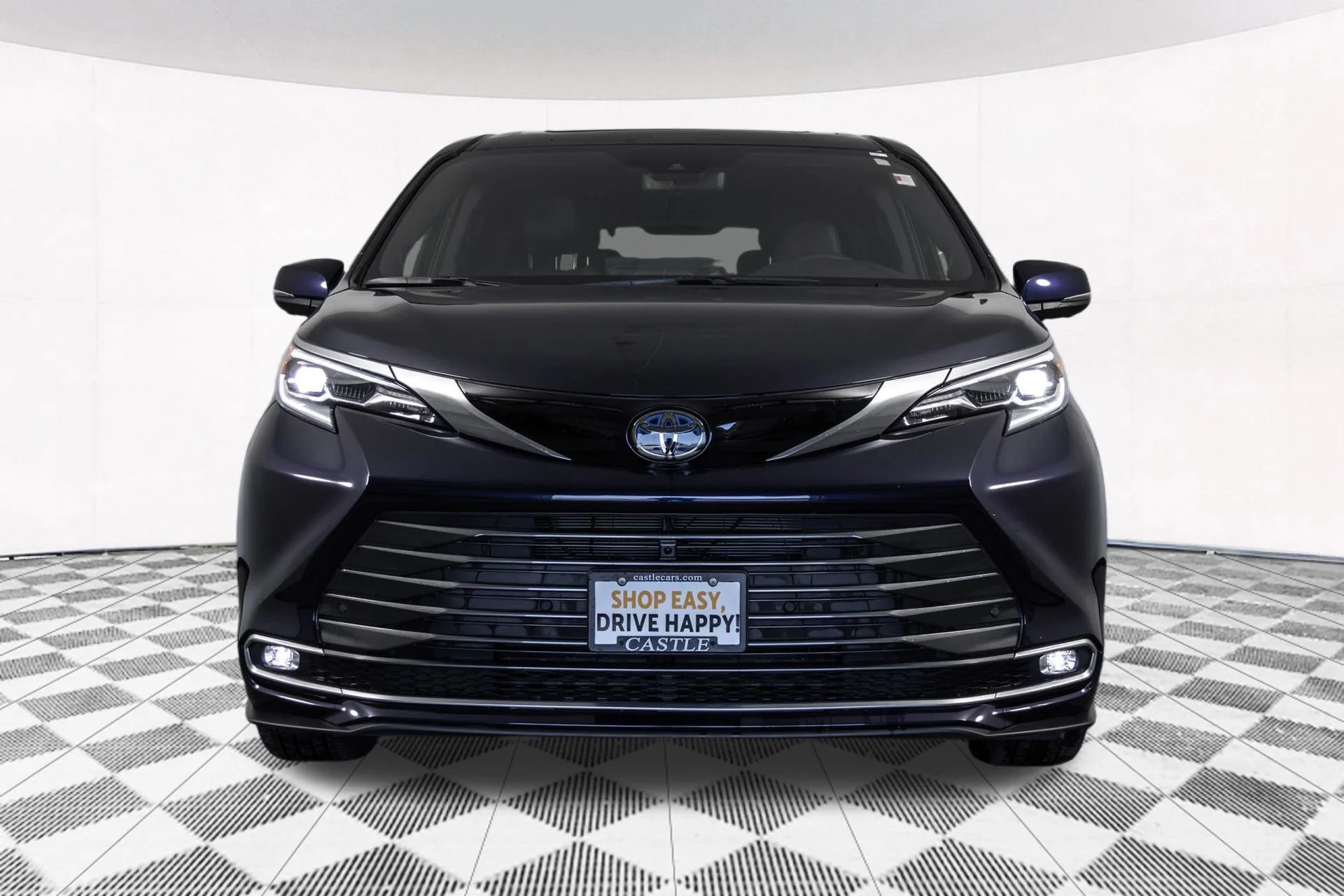 Used 2025 Blue Toyota Platinum image 11