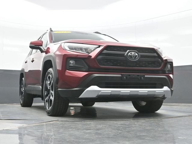 Used 2019 Red Toyota Adventure image 22