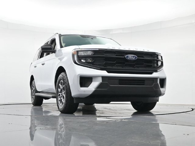 Certified Used 2025 Silver Ford Active image 38