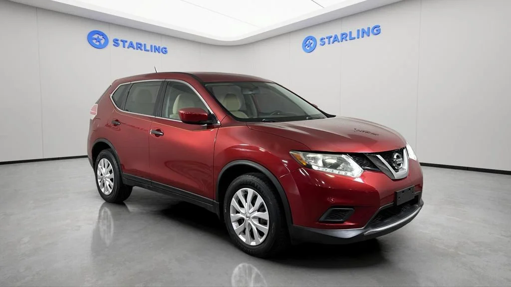 Used 2016 Red Nissan S image 13