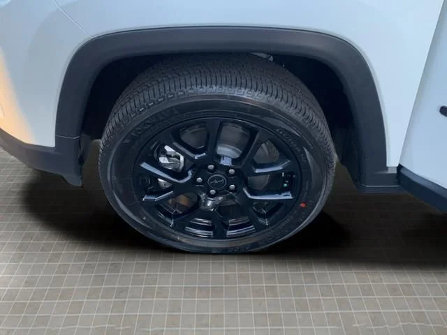 New 2026 White Jeep Latitude image 46