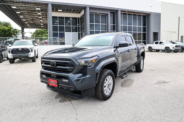 2025 Toyota Tacoma 4WD SR5