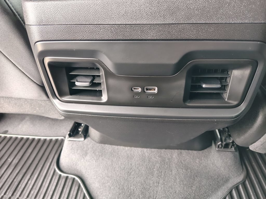 2023 Chevrolet Silverado 1500 LT - Photo 46