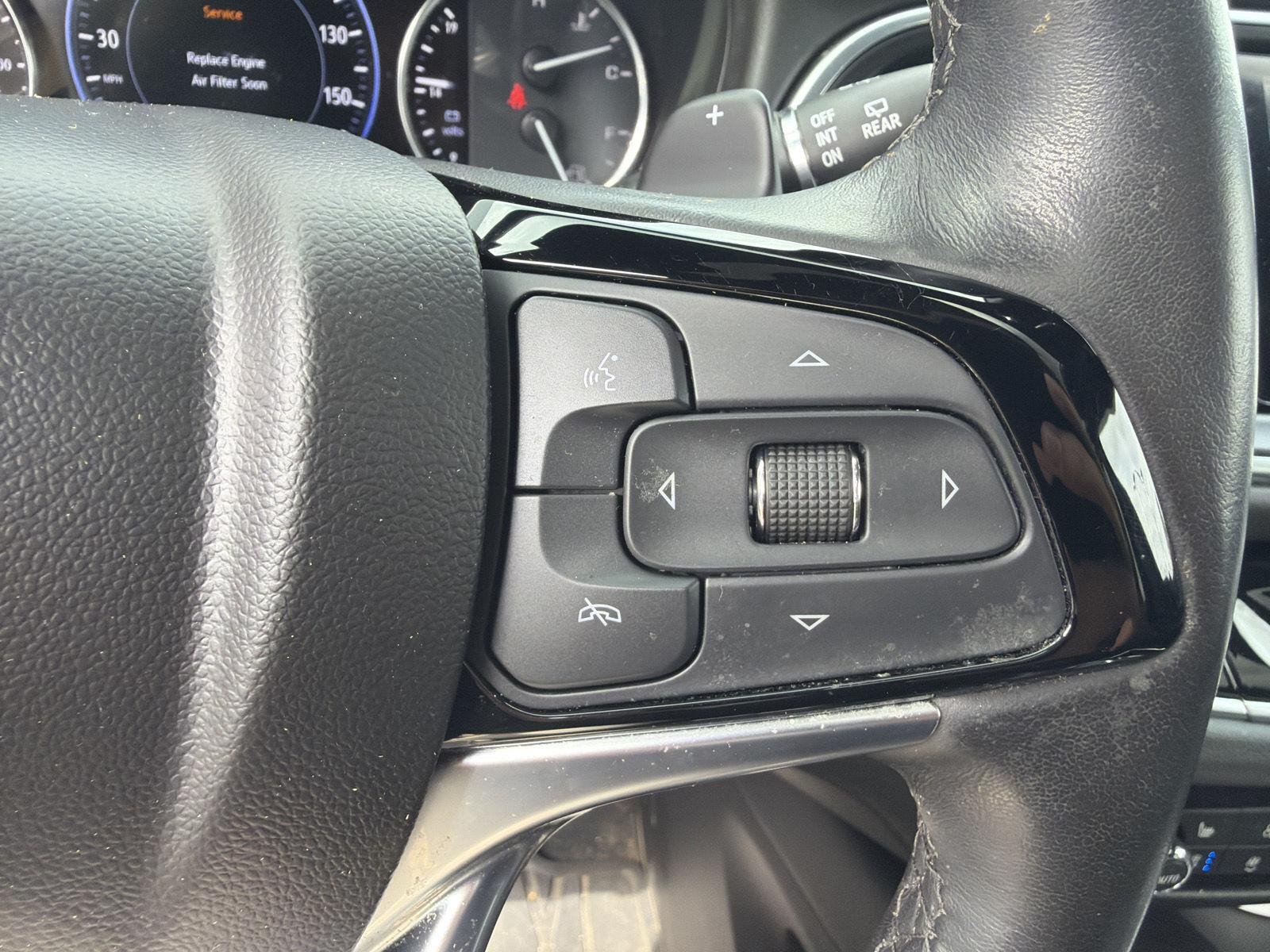 Used 2023 Ebony Twilight Metallic Buick Avenir image 20