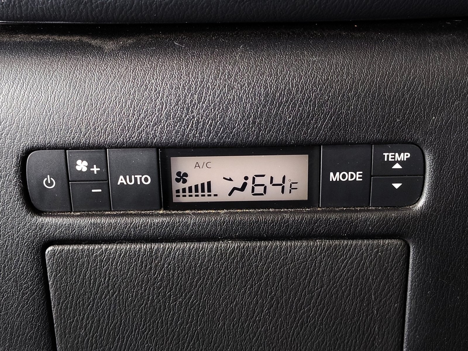Used 2024 Super Black Nissan SV image 31