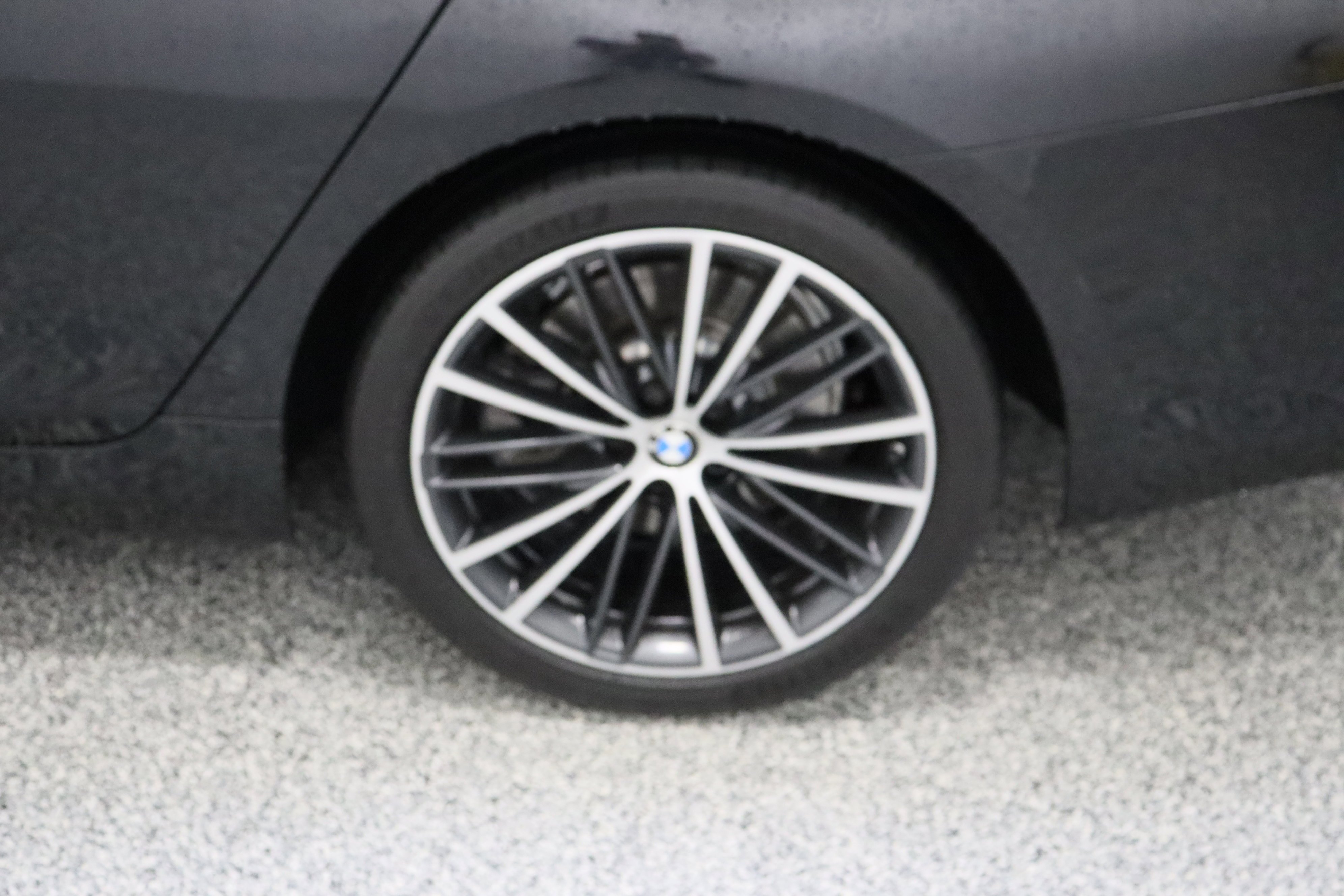 Used 2022 Black Sapphire Metallic BMW 530i xDrive 2.0T image 10