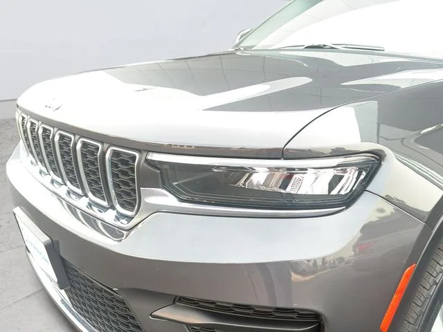 Used 2023 Gray Jeep Laredo image 32