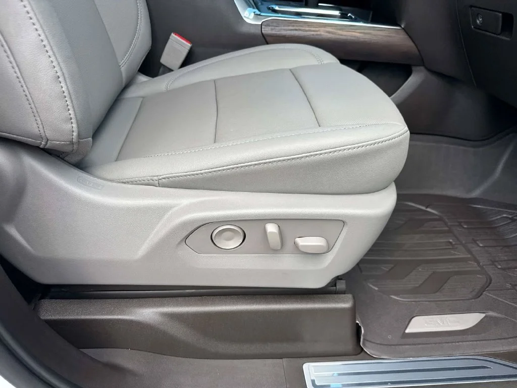 2026 GMC Sierra 1500 SLT - Photo 22