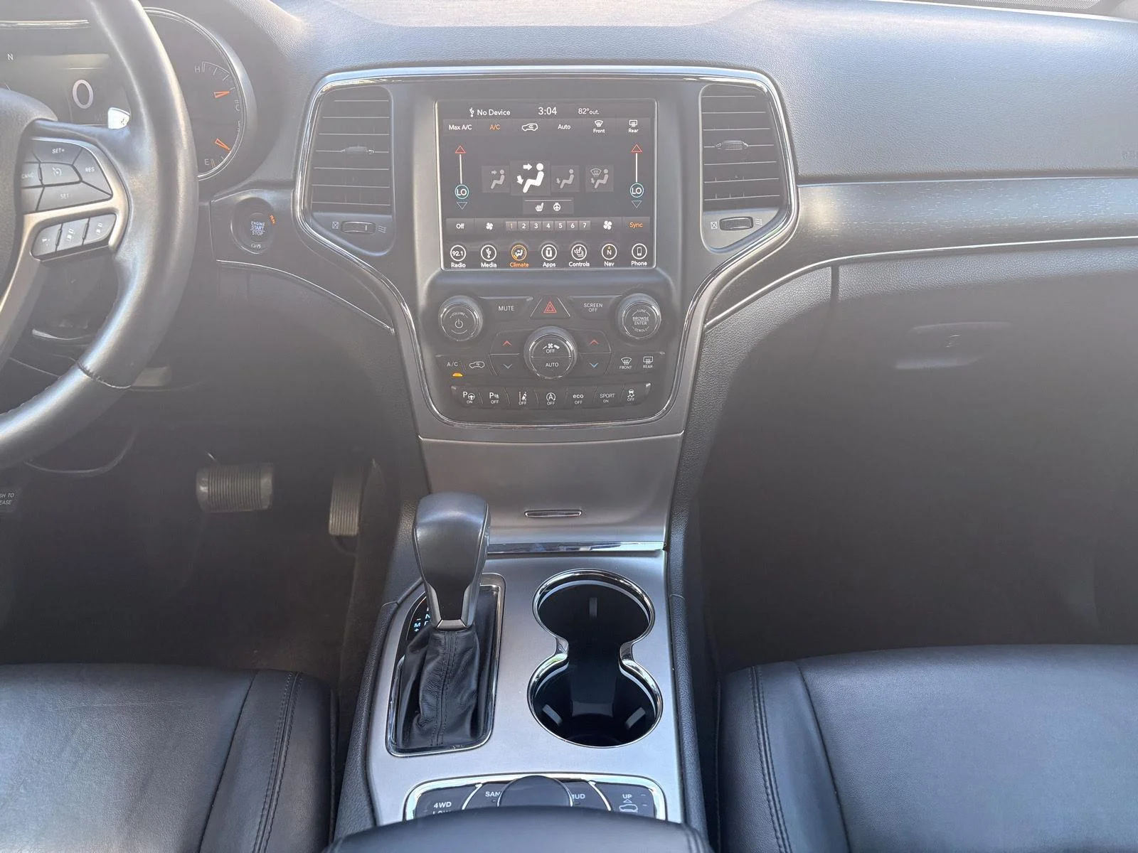 Used 2018 Velvet Red Pearlcoat Jeep Limited image 17