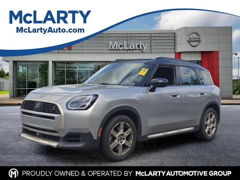 Used 2025 Silver MINI S ALL4 image 1