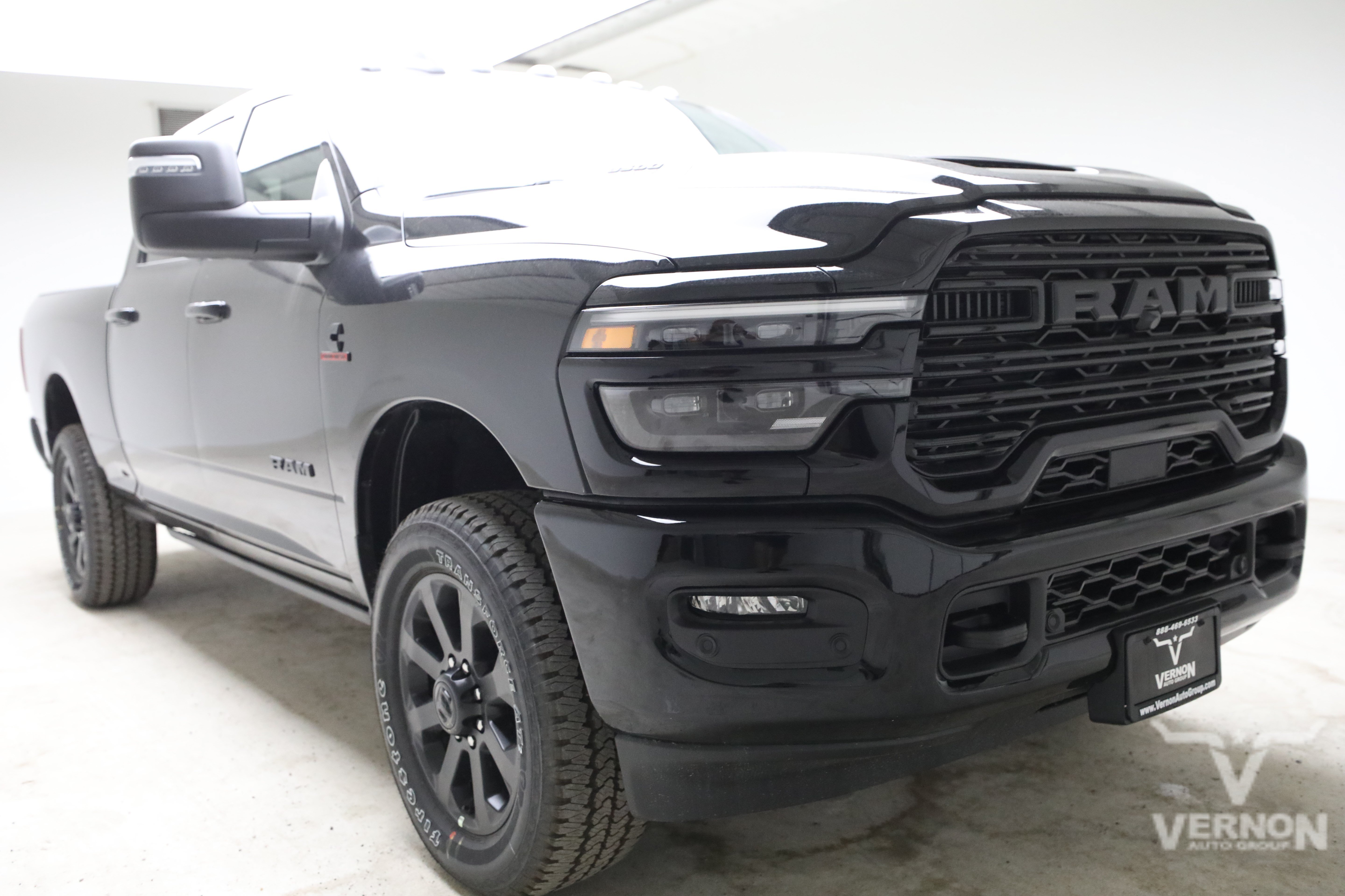 New 2026 Diamond Black Crystal Pearlcoat Ram N image 7