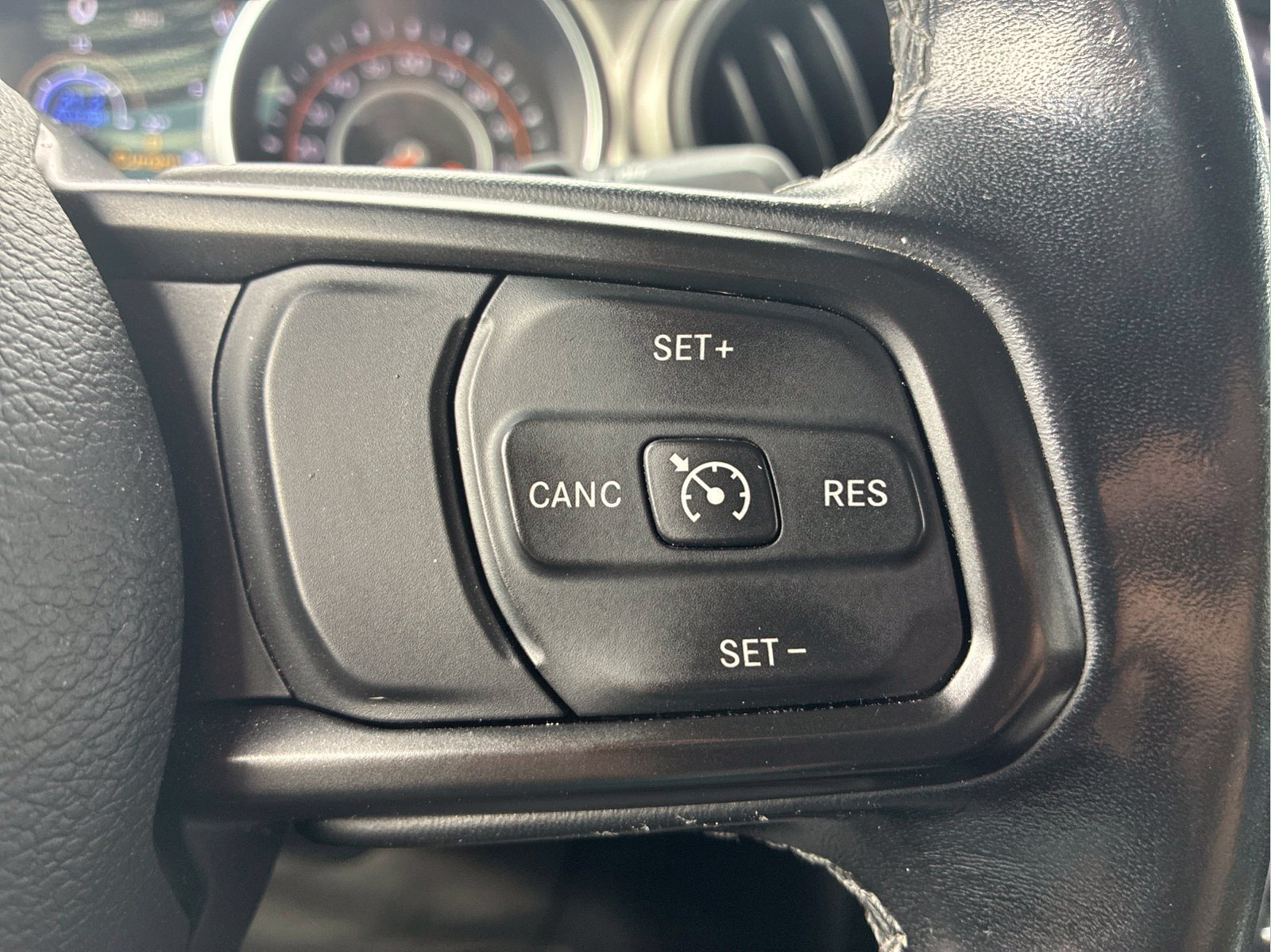 Used 2021 Silver Jeep Sport S image 14