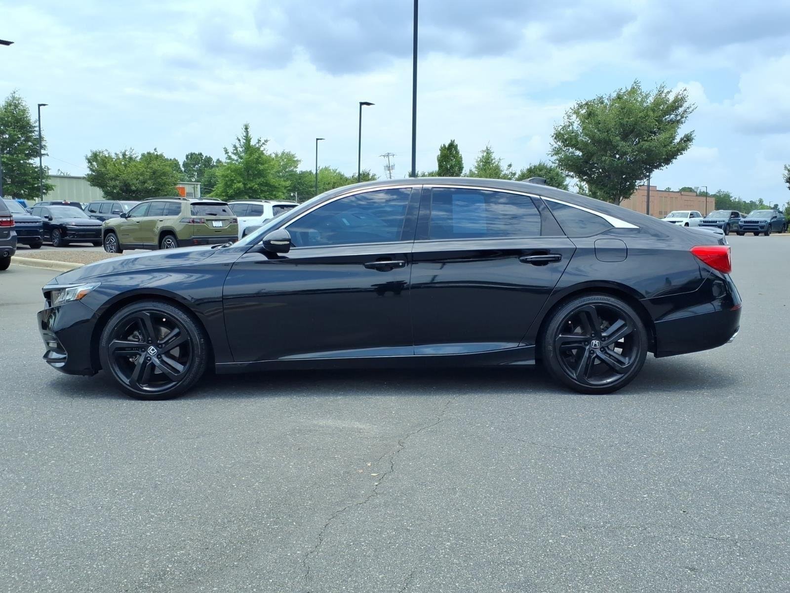 Used 2019 Crystal Black Pearl Honda Sport image 3