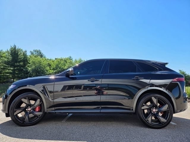 2022 Jaguar F-Pace SVR - Photo 22
