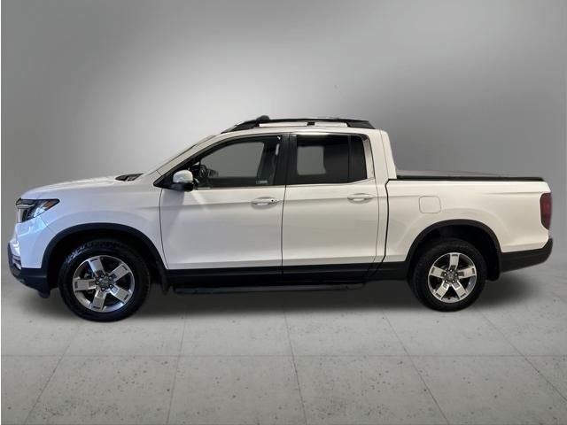 Certified Used 2025 Platinum White Pearl Honda RTL image 3