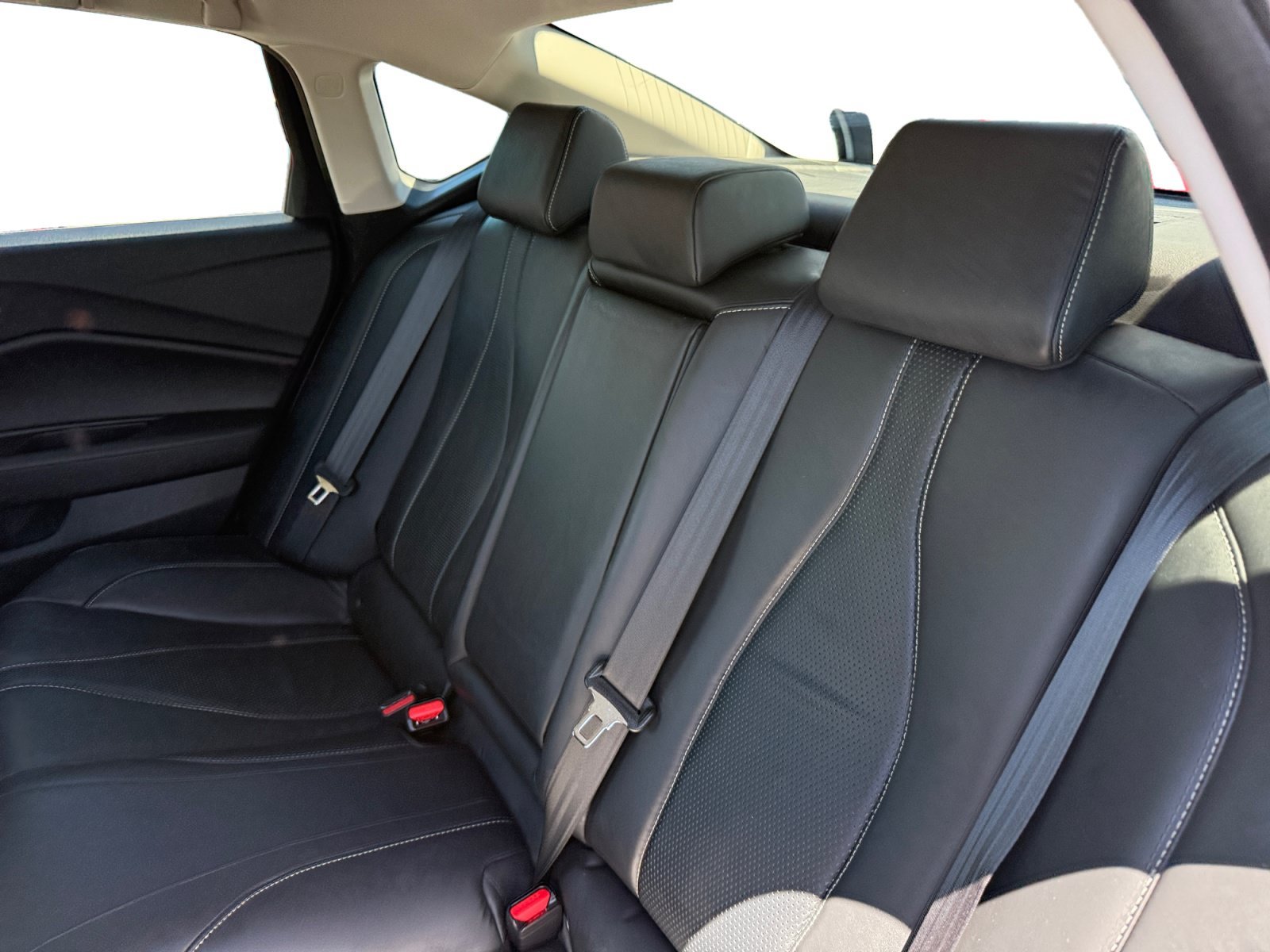 Used 2021 Platinum White Pearl Acura Technology Package image 16