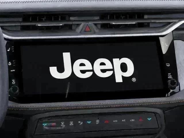 New 2026 Bright White Clear-Coat Exterior Paint Jeep Overland image 10