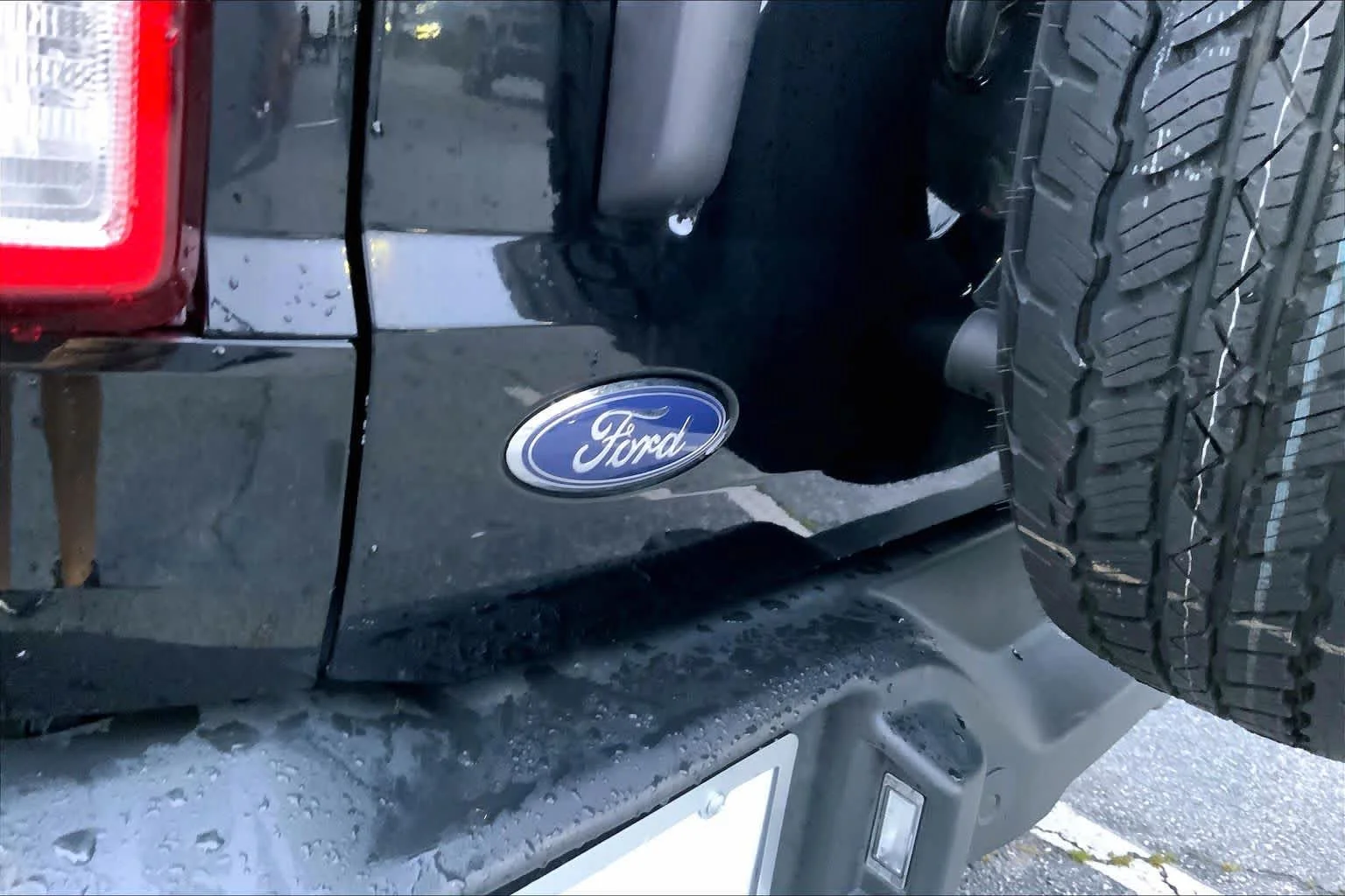 Used 2025 Shadow Black Ford Big Bend image 30