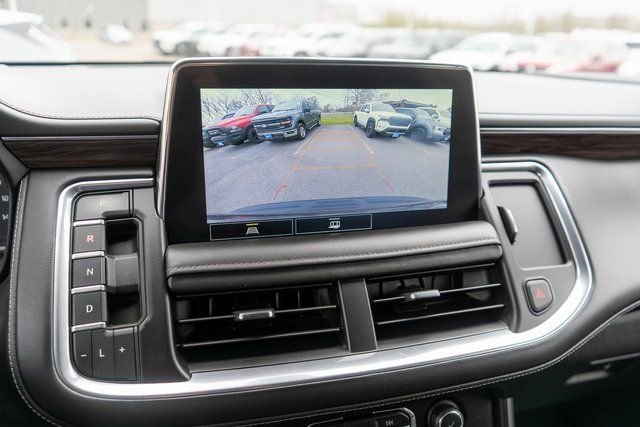 Used 2021 Gray Chevrolet Z71 image 26