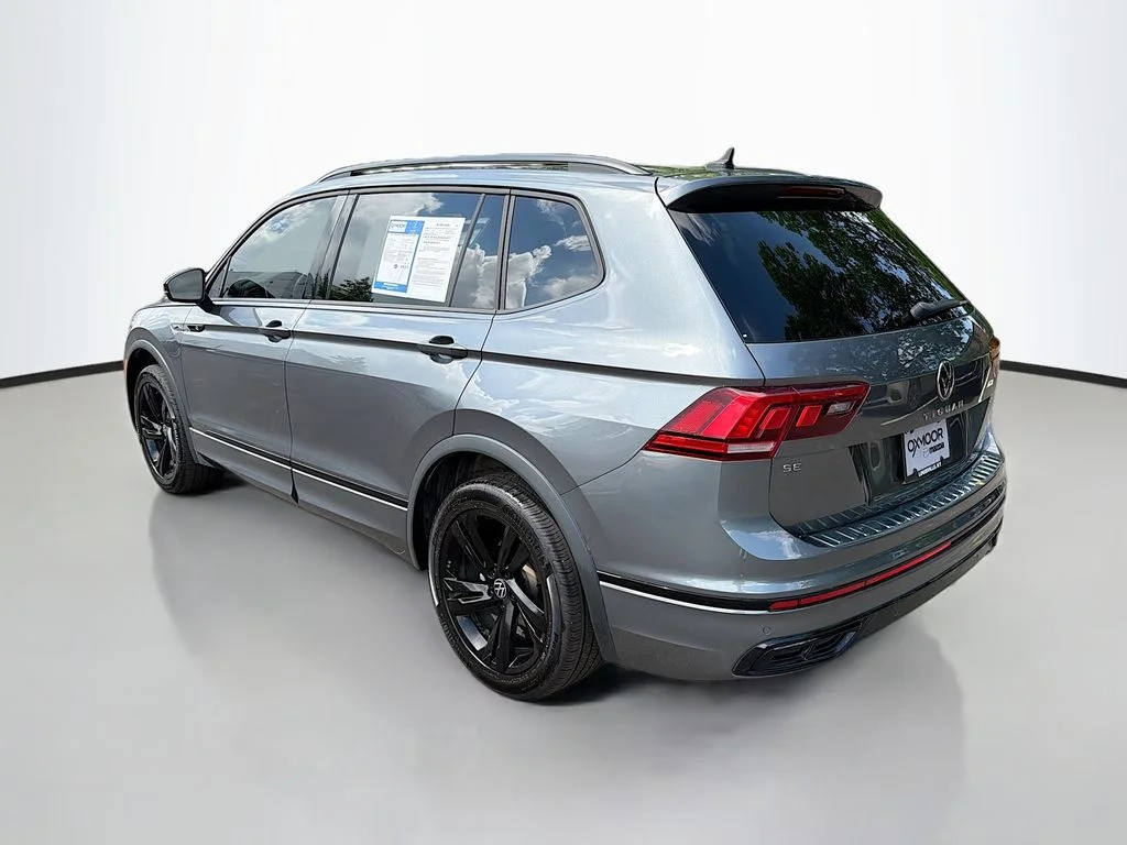 Used 2023 Platinum Gray Metallic Volkswagen SE R-Line Black image 5